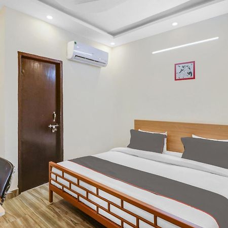 דלהי Super Capital O Moody Inn מראה חיצוני תמונה